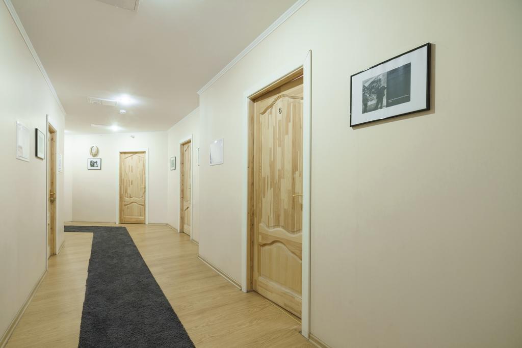 Knights Court Hotel Riga Exterior photo