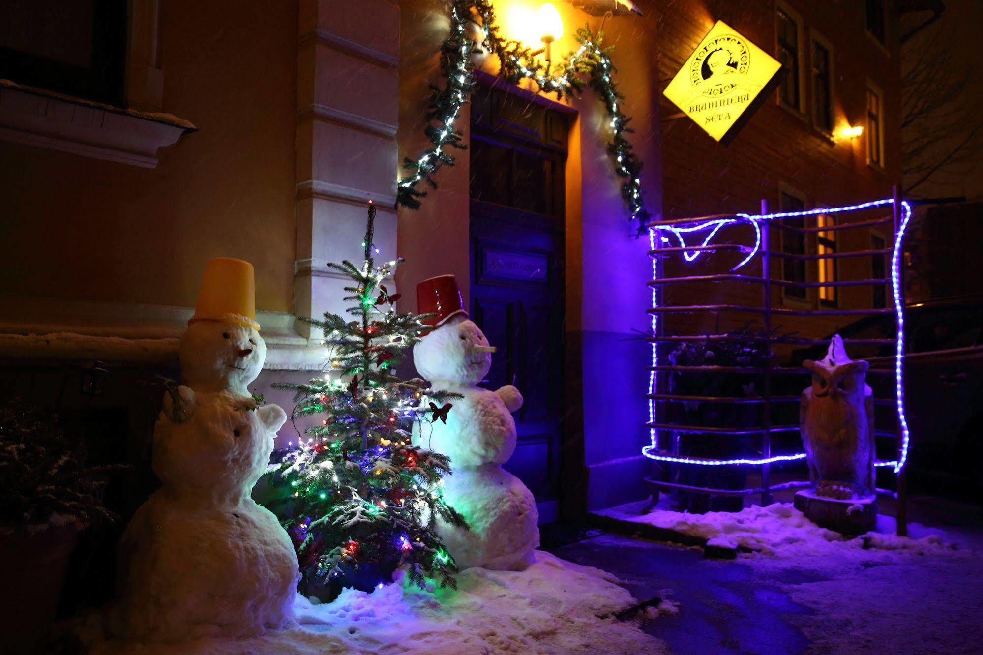 Knights Court Hotel Riga Exterior photo